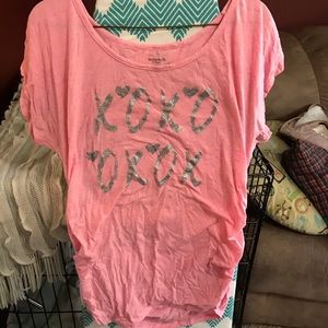 Maternity pink xoxo tshirt